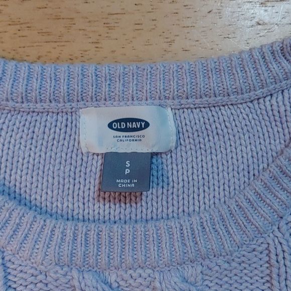 Old Navy knit sweater - Picture 2 of 3